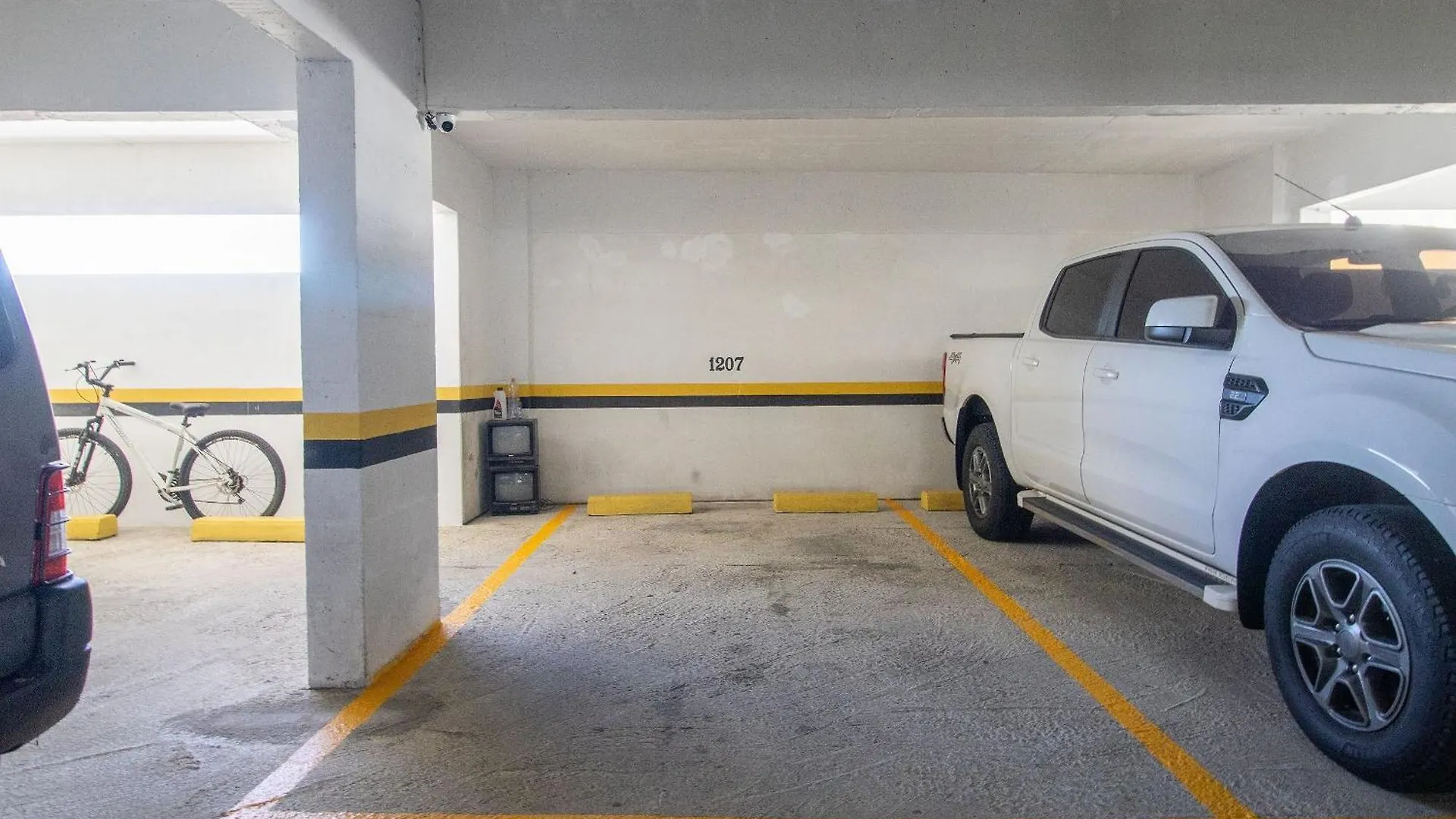 Clr82 - Calcadao, 1 Dorm Climatizado, Garagem Apartment Balneario Camboriu Brazil